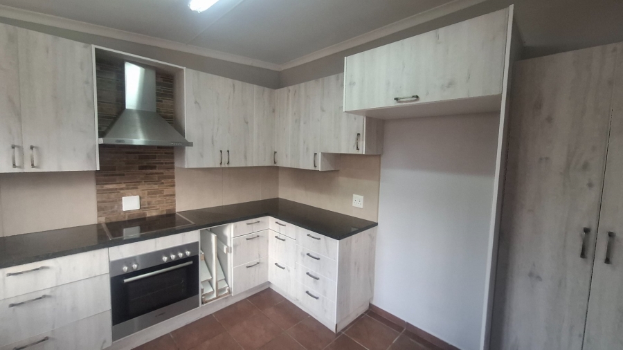 3 Bedroom Property for Sale in Heiderand Western Cape